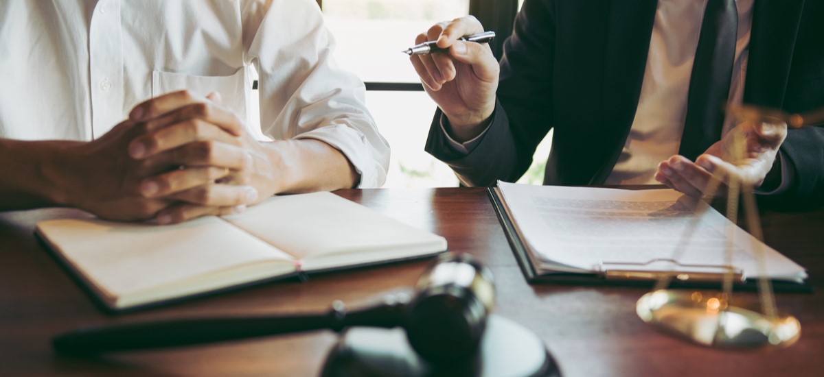 Avocat dare in plata